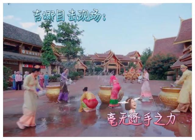 湖北监利“人梯跑友” 向乡村留守儿童赠送新年礼物